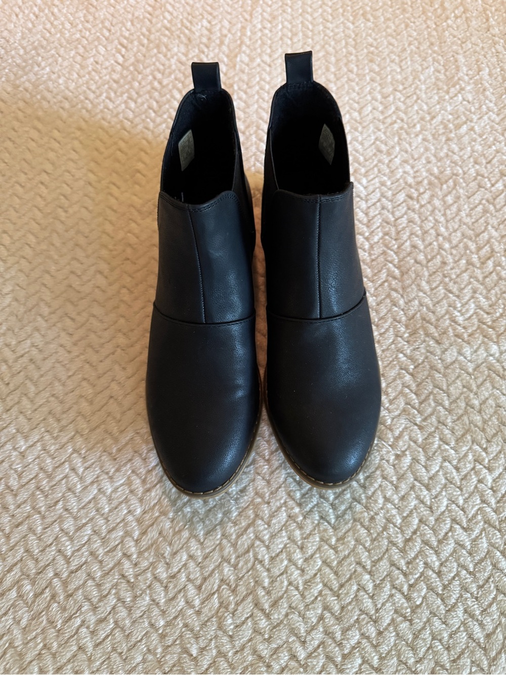 Rocket Dog Black Slip-On Ankle Booties Size 9